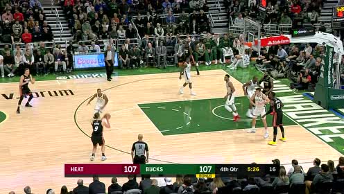 【NBA集錦】這也太強了吧 奧利尼克連珠三分瞬間反超
