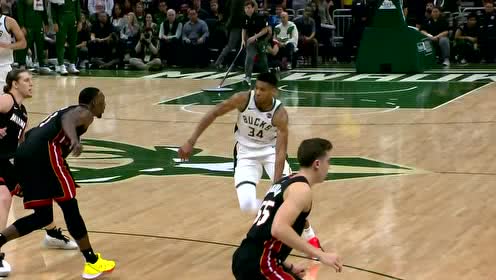 【NBA集錦】還沒到放棄的時候 字母野獸出籠懟著防守收失衡2+1