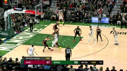 【NBA集錦】字母哥加足馬力斜插上籃 再送迎面大帽十分無情