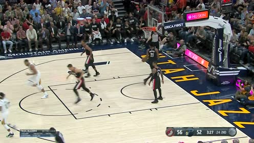 【NBA集錦】米切爾閃轉(zhuǎn)跑位 接康利突分命中三分