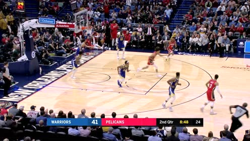【NBA集錦】得到生涯第一分 海耶斯籃下強(qiáng)起完成暴力灌籃