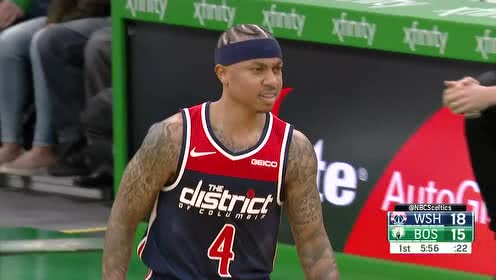 【NBA集锦】小托马斯急停三分开炮 沃克开镜甩狙强势还击