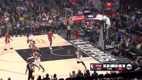 【NBA集錦】祖巴茨迎面血帽麥科勒姆 帕特森反擊中沖天劈扣