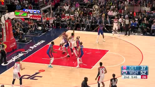 【NBA集錦】史密斯滯空連線八村壘空接暴扣！ 現(xiàn)場(chǎng)解說(shuō)激動(dòng)飆日語(yǔ)