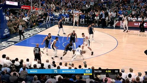 【NBA集錦】三分利箭劃破天際 武切維奇抬手扔進瀟灑自信