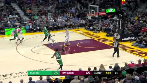【NBA集錦】身高臂長(zhǎng)就是我的本錢 威廉姆斯高高躍起補(bǔ)籃入筐