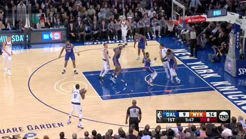 【NBA集錦】一萬種得分方式！東契奇人縫中爭到籃板2+1打成