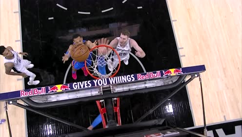 【NBA集錦】態(tài)度絕對給力 亞當斯直殺禁區(qū)輕松上籃