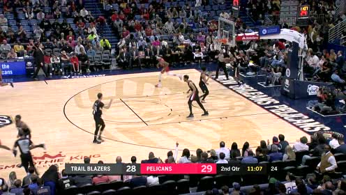 【NBA集錦】英格拉姆突破過人 長驅(qū)直入上籃得手