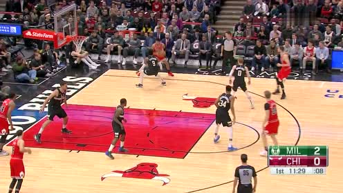 【NBA集锦】我的主场我做主!萨托兰斯基迎人三分+突破抛射助队起势