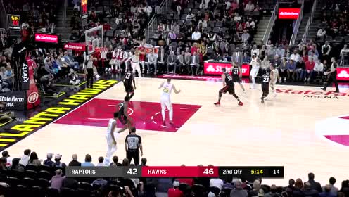 【NBA集錦】突出一個巧妙 帕克假投真?zhèn)髦トR恩空接拽扣