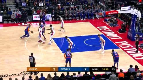 【NBA集锦】彩虹连线完成妙传 鲁滨逊旱地拔葱双臂暴扣