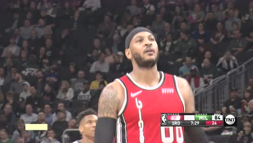 【NBA集锦】这瓜保甜！安东尼in your face迎射阿德托昆博
