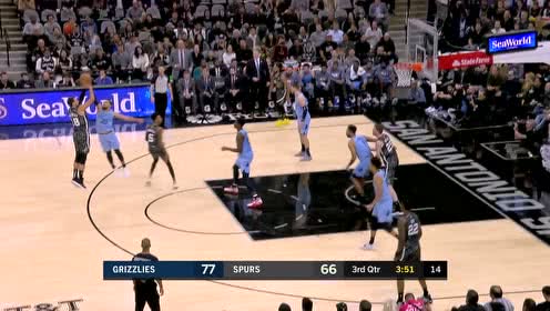 【NBA集锦】要么不进要么就惊艳全场 贝里内利3+1引全场欢呼