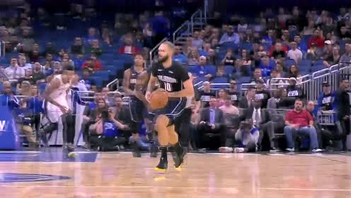 【NBA集锦】富尼耶反击当中不贪功 戈登冲锋在前接球暴扣