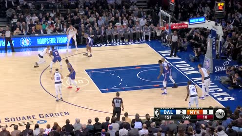【NBA集錦】出手即有！東契奇靈巧出手輕松打成2+1