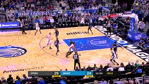 【NBA集锦】怀特抢时间上篮偏出 珀尔特尔跟进补篮