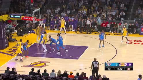 【NBA集錦】這哥倆擋拆起來怎么防？濃眉無視所有人強行打板2+1