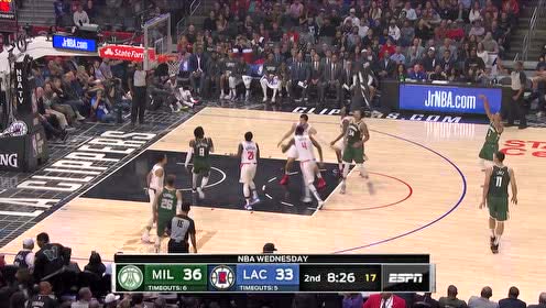 【NBA集錦】搬好板凳看對手投籃 希爾大空位三分輕松寫意