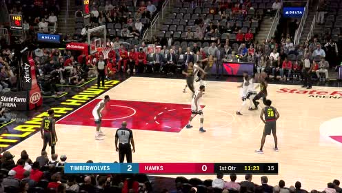 【NBA集錦】剛開始就這么猛的嗎？帕克縱身起跳雙手撕扯炸扣
