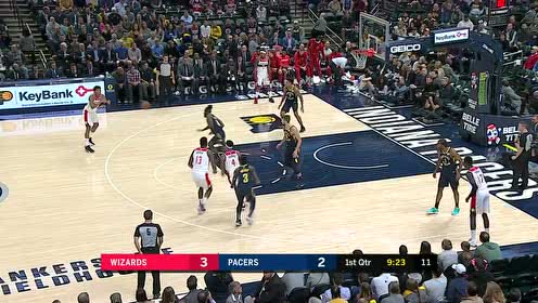 【NBA集錦】三步化作兩步就進(jìn)來了 比爾大跨步上籃穩(wěn)穩(wěn)命中
