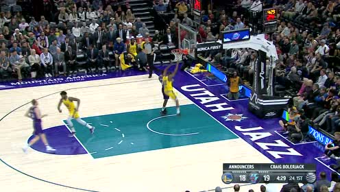 【NBA集锦】伯克斯死亡缠绕鬼手断球 篮下空无一人轻松扣篮