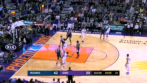 【NBA集锦】龙城飞将灵魂附体 乌布雷接球三分应声入网