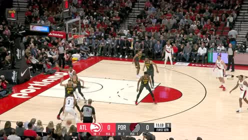 【NBA集锦】后撤步技能包get 麦科勒姆后仰跳投一发入魂