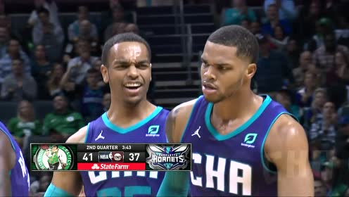 【NBA集锦】葛拉罕假投真传骗过所有人 布里奇斯起飞单臂劈扣