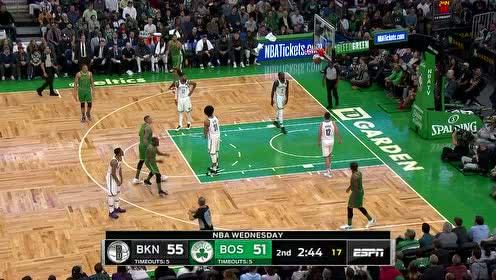 【NBA集锦】一个字准！沃克失去平衡强投三分还有加罚
