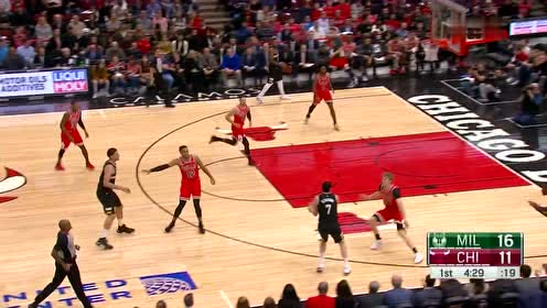【NBA集锦】老大哥可不是盖的!布莱德索底角颜射拉文不留情面