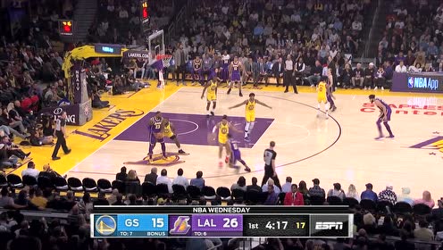 【NBA集锦】秃曼巴外线等候多时 卡鲁索三分开炮空心入网