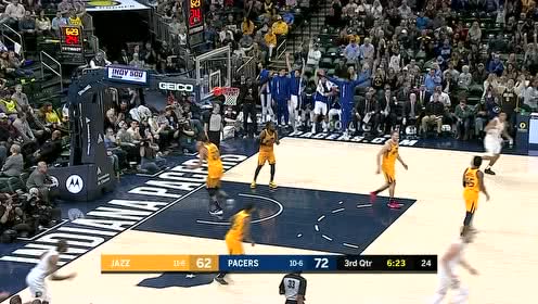 【NBA集錦】大哥說話小弟靠邊站！米切爾對(duì)話沃倫底角三分你來我往