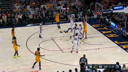 【NBA集锦】不仅能吃饼也能喂饼 戈贝尔击地妙传博格达诺维奇空切劈扣