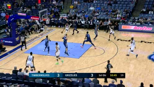【NBA集锦】风头能让你出了?奥科吉底角穿透飞身上篮打进