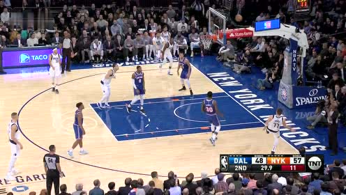 【NBA集錦】這也能進(jìn)系列！東契奇虛晃一槍對抗中單手亂拋神仙2+1