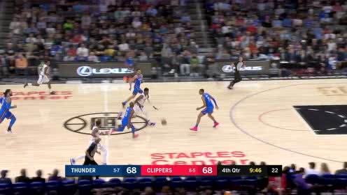 【NBA集錦】哈雷爾釘板血帽前隊(duì)友 雙手暴扣制霸攻防兩端