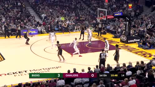 【NBA集錦】愛神射出丘比特之箭 樂福三分出手直插網(wǎng)窩