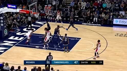 【NBA集錦】審時度勢能力滿分 比爾人縫妙傳助飛隊友連砍6分
