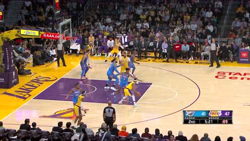 【NBA集錦】勤勤懇懇霍師傅！霍華德狂野補扣后再送血帽一記