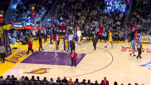 【NBA集錦】施羅德不著邊際挑籃也得分 雷霆連續(xù)制造干擾球