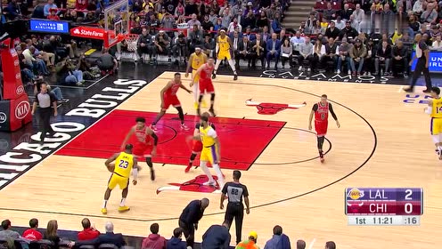 【NBA集錦】開(kāi)場(chǎng)就砸筐！詹姆斯突破起飛戰(zhàn)斧劈扣
