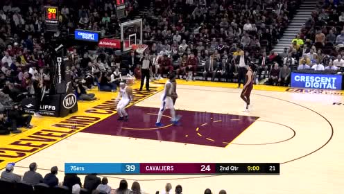 【NBA集錦】奧斯曼罕見失誤丟球 哈里斯滑翔灌筐