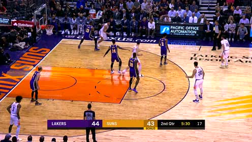 【NBA集錦】卡明斯基外線一箭穿心 這樣的太陽你怕不怕