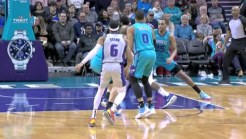 【NBA集锦】内线防守大闸 华盛顿内线直接对话德拉蒙德送上火锅