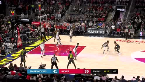 【NBA集錦】這個(gè)人能力沒誰了！特雷楊體前變向撤步后接穿心三分