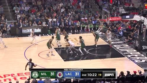 【NBA集錦】平地起驚雷 祖巴茨拔地而起暴扣虐筐