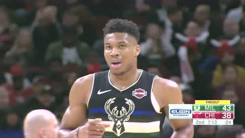【NBA集锦】识相的赶紧躲开!字母哥接球起飞怒砸篮筐