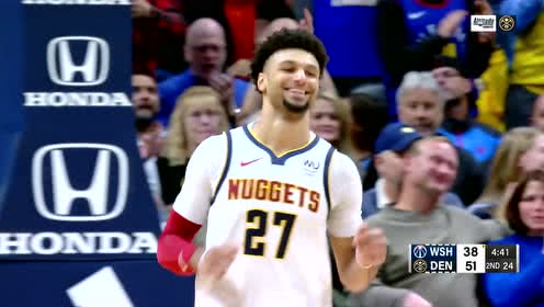 【NBA集錦】穆雷加速輕松過掉托馬斯 單臂扣空籃喜笑顏開