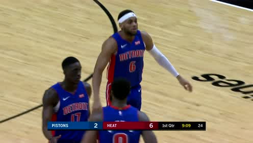 【NBA集锦】布朗大步流星直逼篮下送助攻 德拉蒙德顺势接球抛投打进